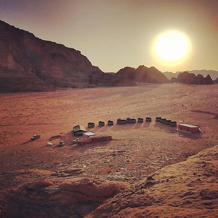 Wadi Rum Sky Tours & Camp エクステリア 写真
