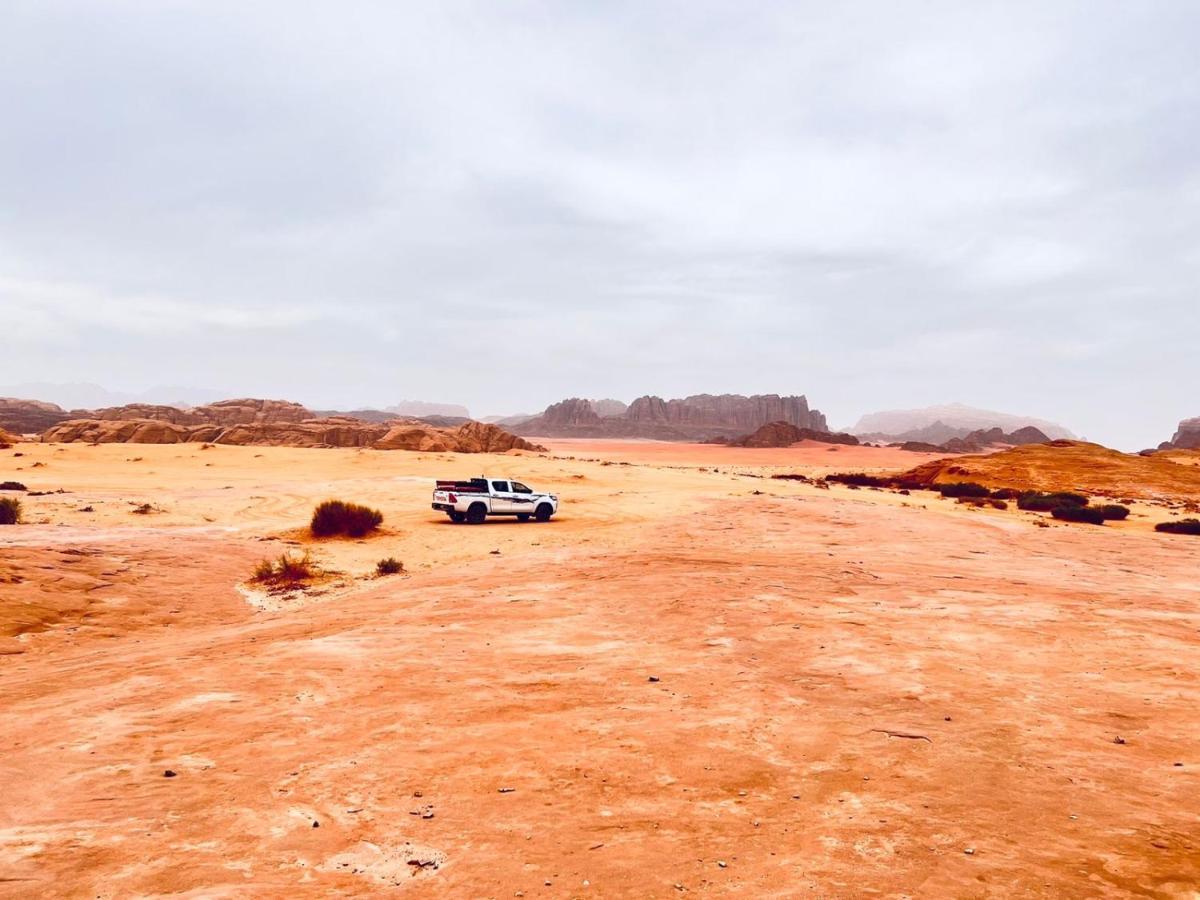 Wadi Rum Sky Tours & Camp エクステリア 写真