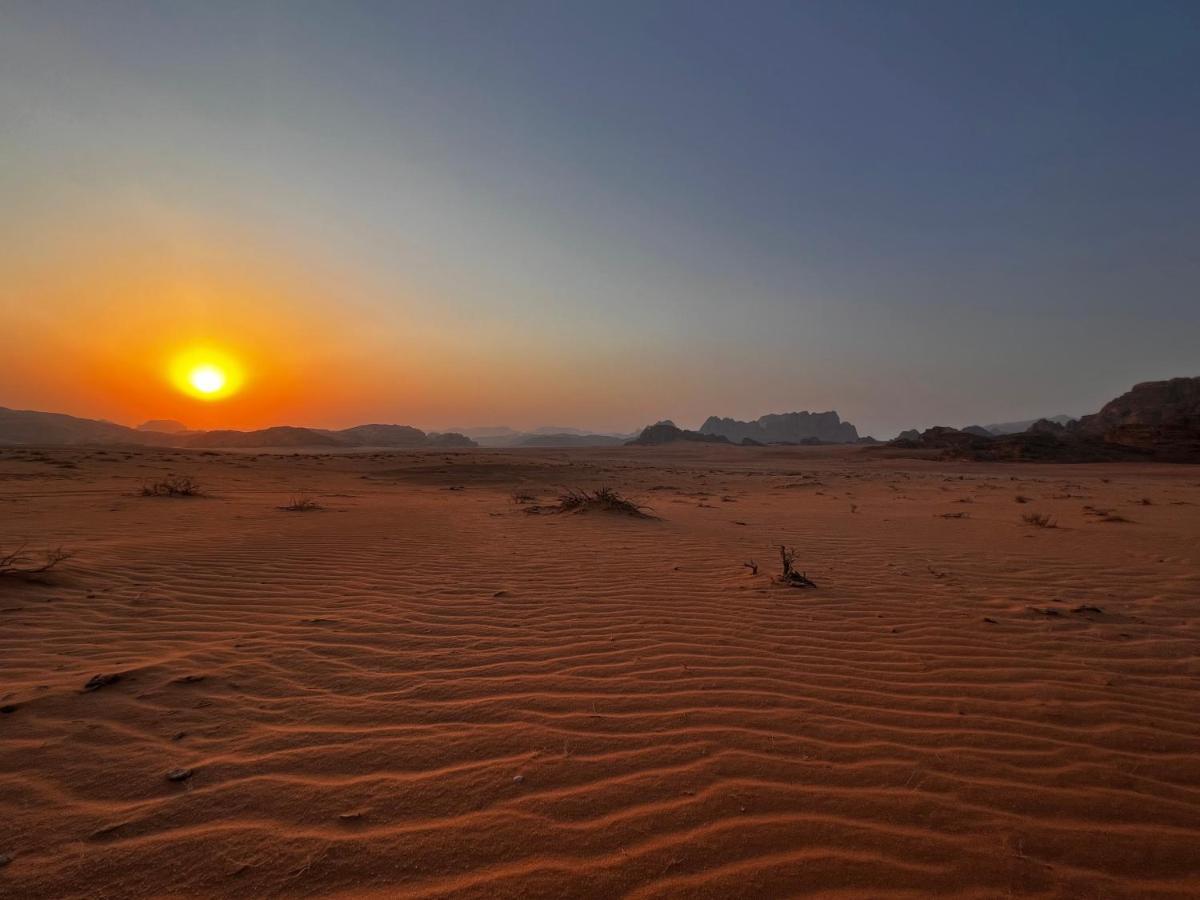 Wadi Rum Sky Tours & Camp エクステリア 写真