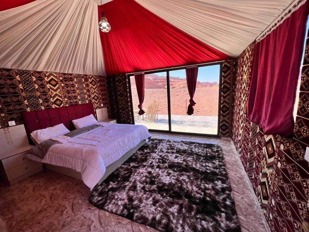 Wadi Rum Sky Tours & Camp エクステリア 写真