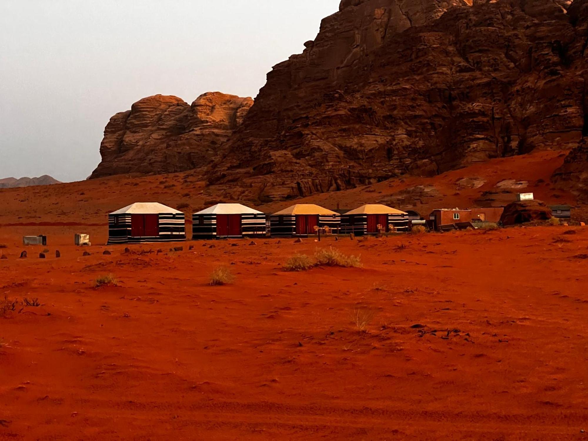 Wadi Rum Sky Tours & Camp エクステリア 写真