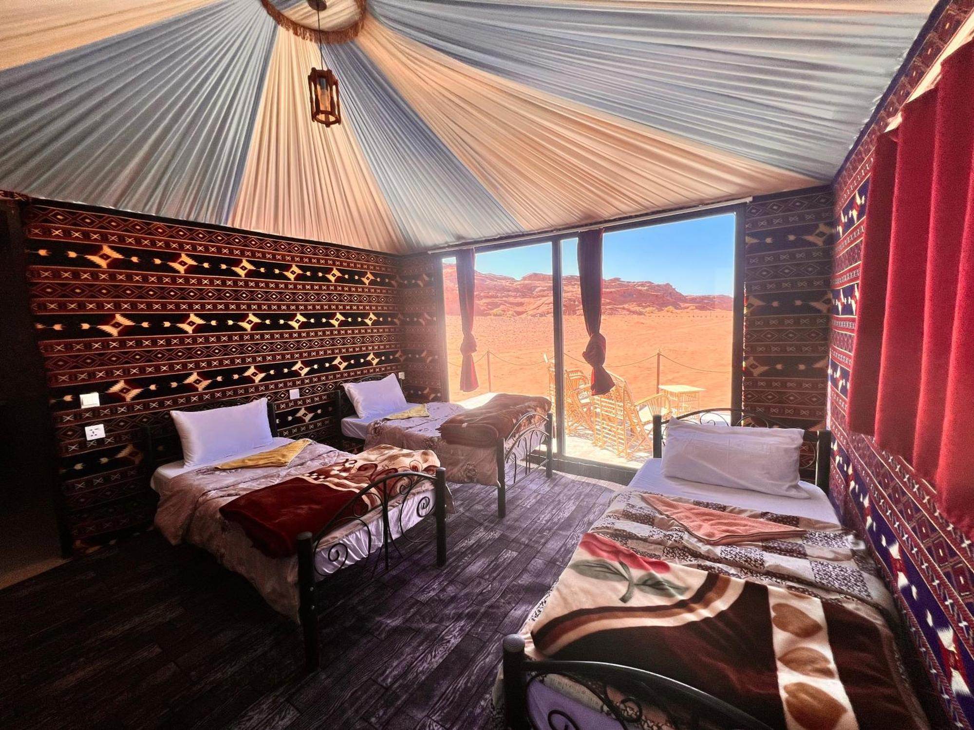 Wadi Rum Sky Tours & Camp エクステリア 写真