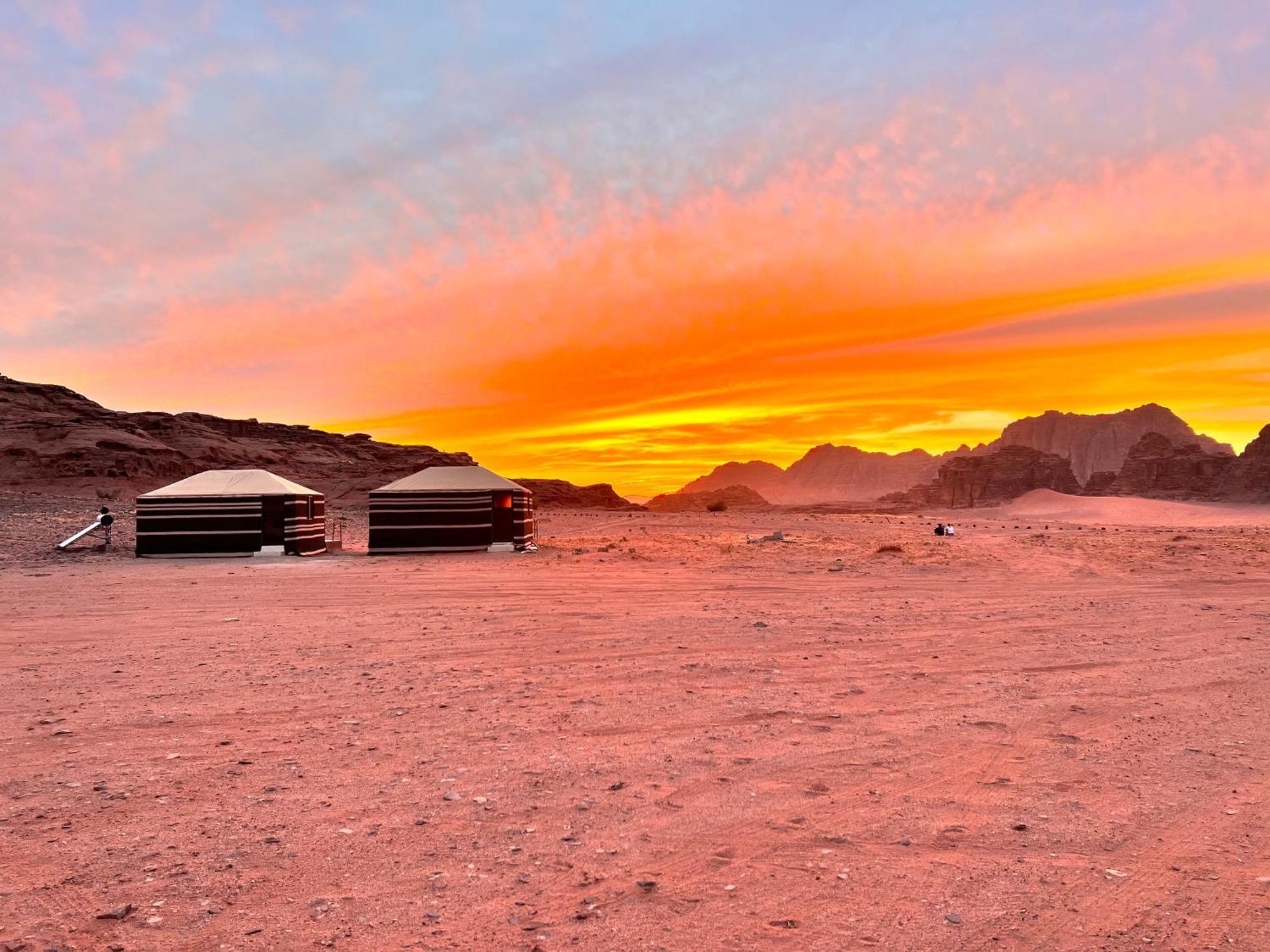 Wadi Rum Sky Tours & Camp エクステリア 写真